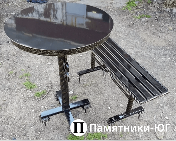 Стол из металла №3-ВК круглый (патина золото)